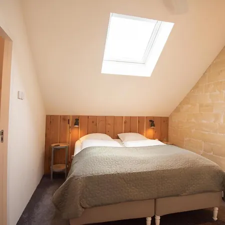 Jeanneke Bosch Apartamento Schin op Geul